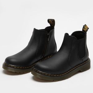 DR. MARTENS Youth 2976 Softy T Leather Chelsea Boots